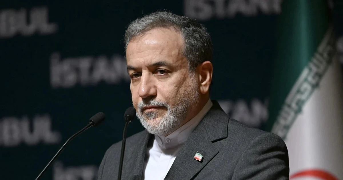 Iran tăng cường liên lạc với Pakistan giữa lúc ngừng bắn mong manh