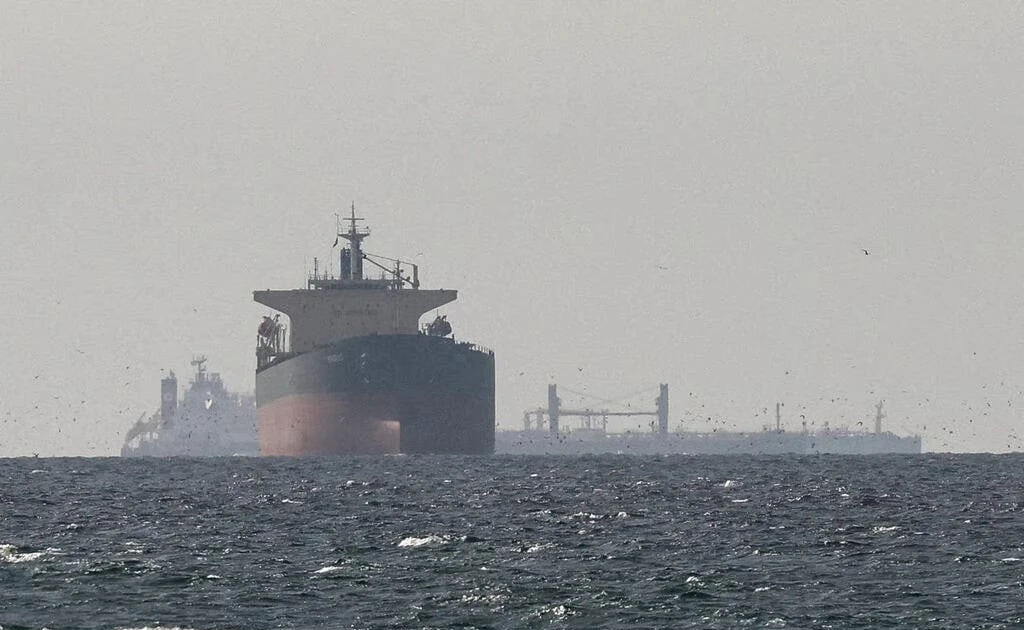 UAE sẵn sàng triển khai hải quân, thúc đẩy 'khơi thông' eo biển Hormuz