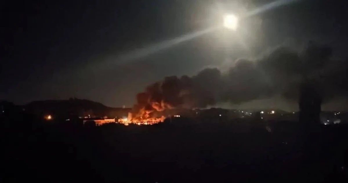 Ukraine tấn công sâu 1.300 km vào lãnh thổ Nga, nhắm mục tiêu nhà máy quốc phòng và lọc dầu chiến lược
