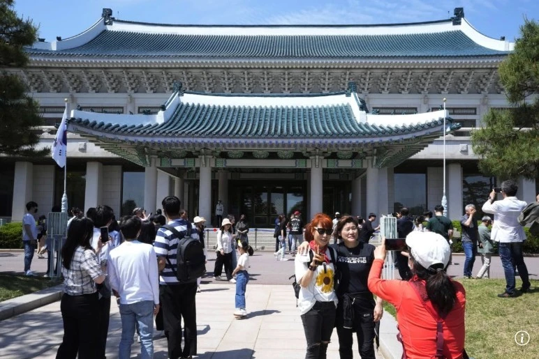 Chuyện mê tín quanh dinh tổng thống Hàn Quốc