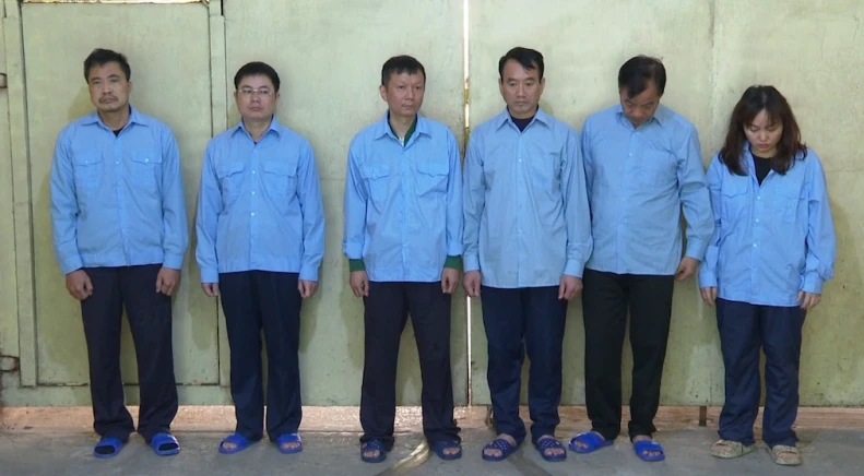 Vụ cựu chủ tịch phường 'bảo kê' xây dựng trái phép: Điều tra dấu hiệu đưa hối lộ của chủ công trình