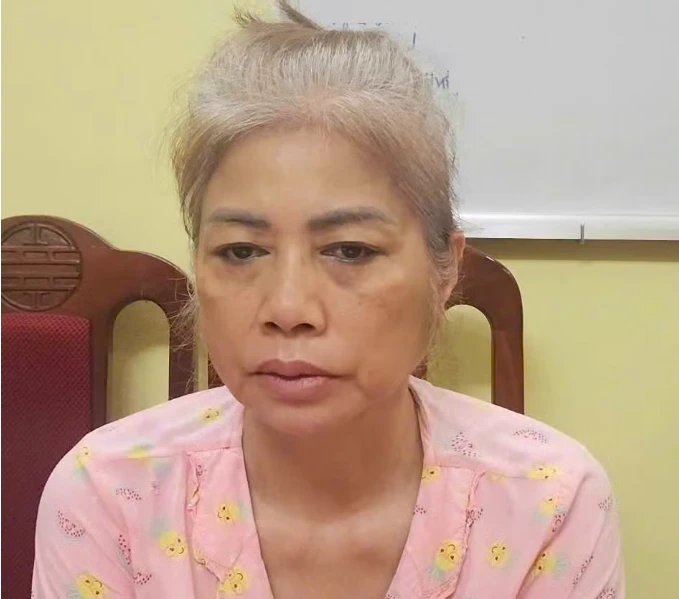 Được 'vẽ' bệnh án tâm thần, bà trùm trốn viện ra ngoài mua bán hàng tạ ma túy
