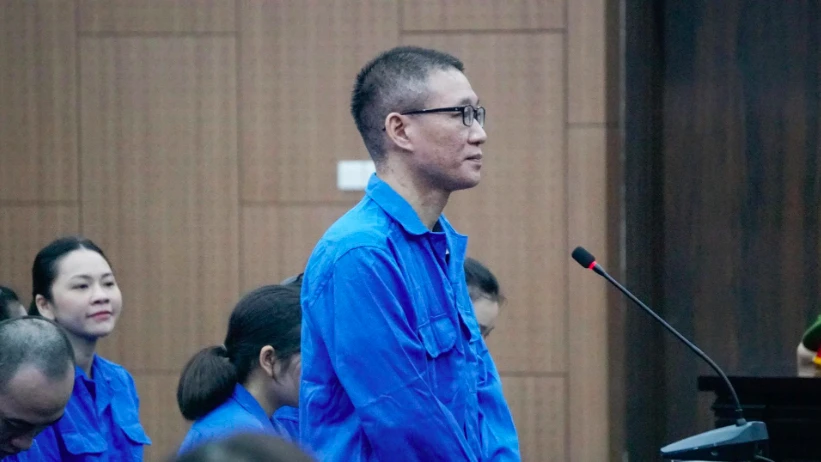 Cựu phó chủ tịch phường ‘xào ke’ cùng 2 tiếp viên quán hát bị đề nghị đến 6 năm 6 tháng tù