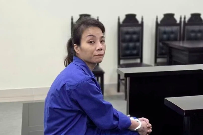 Nữ công chứng viên vô trách nhiệm 'tạo điều kiện' cho cựu nhân viên ngân hàng lừa đảo