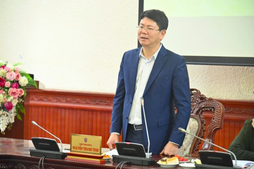 Cắt giảm thủ tục hành chính: Bộ Tư pháp phải làm gương, làm mẫu