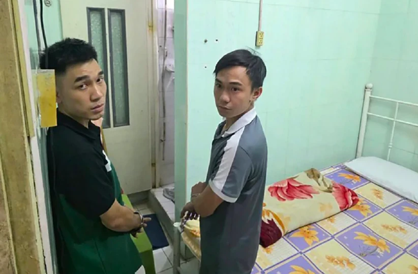 Chủ nhà nghỉ bị khống chế, cướp sạch số vàng đeo trên người trị giá gần 2 tỷ đồng