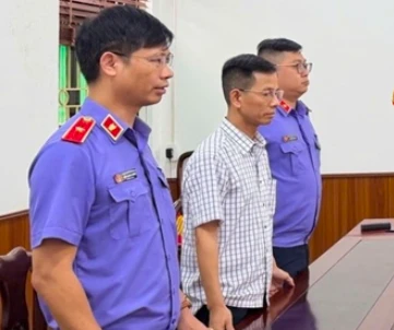 Bắt nguyên Thẩm phán TAND TP Hà Nội