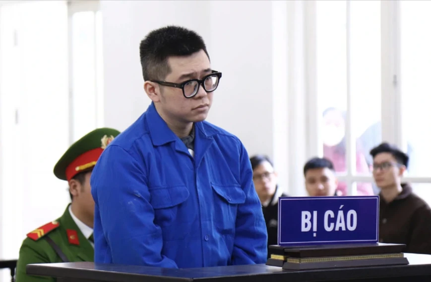 Gã trai đánh nữ hàng xóm ở sảnh chung cư Sky Central lĩnh 6 tháng tù