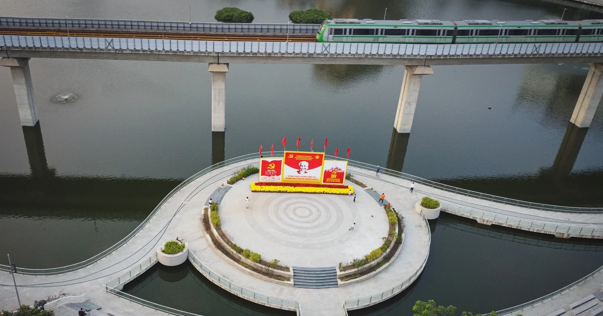 Hồ Đống Đa được gắn biển công trình chào mừng bầu cử Quốc hội