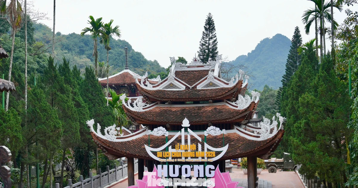 Lễ hội Chùa Hương 2026: Quét QR đi hội, camera AI phân luồng