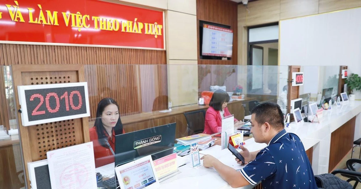 Hà Nội sắp xếp lại các đơn vị một cửa theo tinh thần 'một cấp, không trung gian'