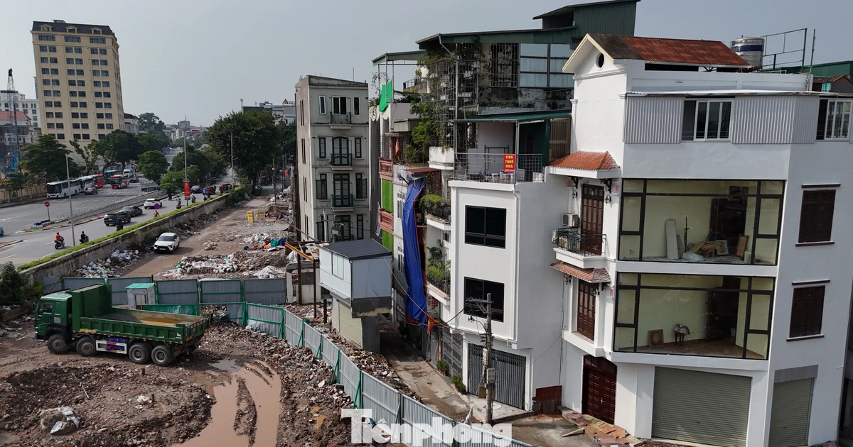 Người dân hối hả 'đại tu' nhà cửa sau giải phóng mặt bằng dự án cầu Trần Hưng Đạo