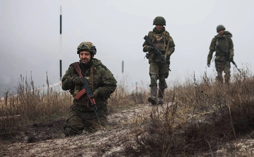 Tổng thống Nga cảnh báo phòng tuyến của Ukraine ở Zaporozhye đang bị kéo căng, có nguy cơ sụp đổ