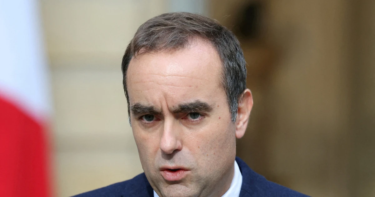 Tân Thủ tướng Pháp bất ngờ từ chức