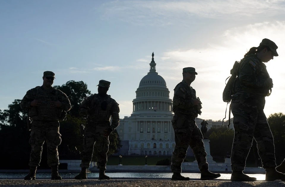 Chính phủ Mỹ đóng cửa: Nhà Trắng gây sức ép, 'đóng băng' tiền tài trợ cho các bang Dân chủ