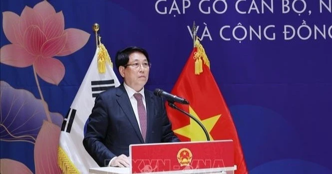 Chủ tịch nước gặp mặt Cộng đồng người Việt Nam tại Đông Nam Hàn Quốc