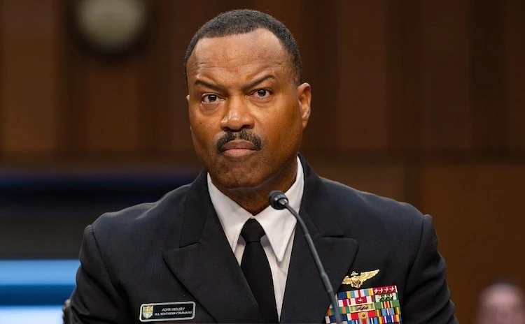 Chỉ huy quân đội Mỹ tại Mỹ Latinh bất ngờ nghỉ hưu sớm giữa lúc căng thẳng với Venezuela