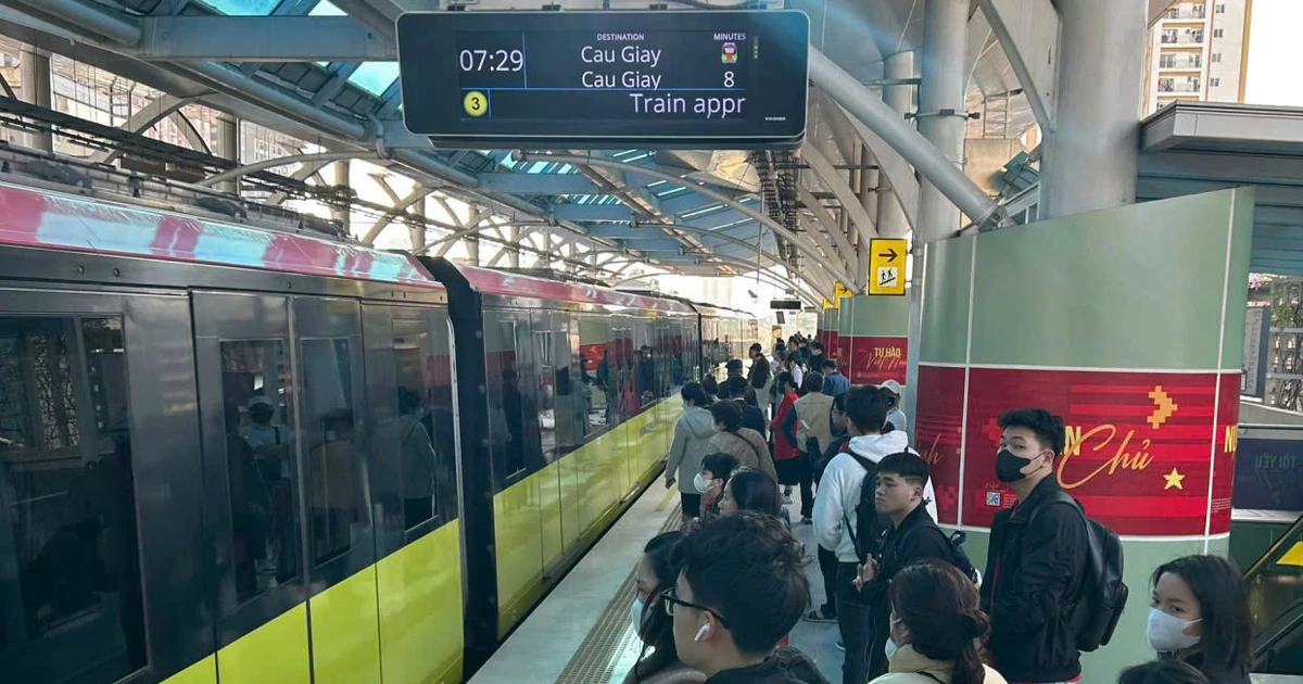 Hà Nội: Gần 6 triệu lượt khách nhận diện sinh trắc học, VNeID đi metro