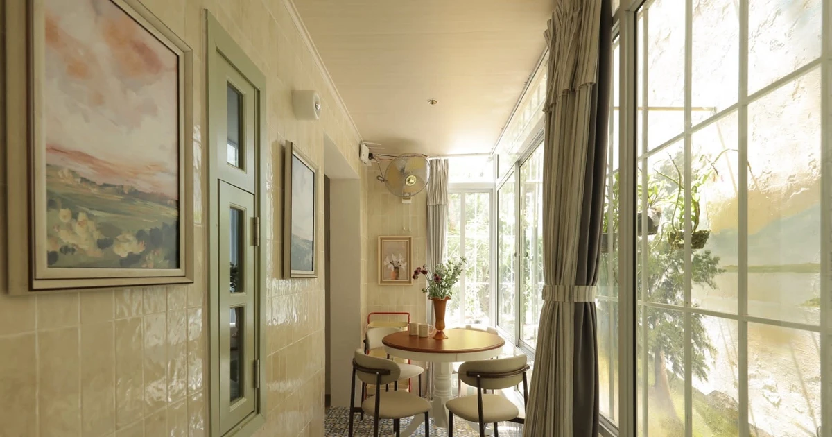 'Tái sinh' nhà tập thể cũ chỉ hơn 20m2 thành tổ ấm thanh lịch