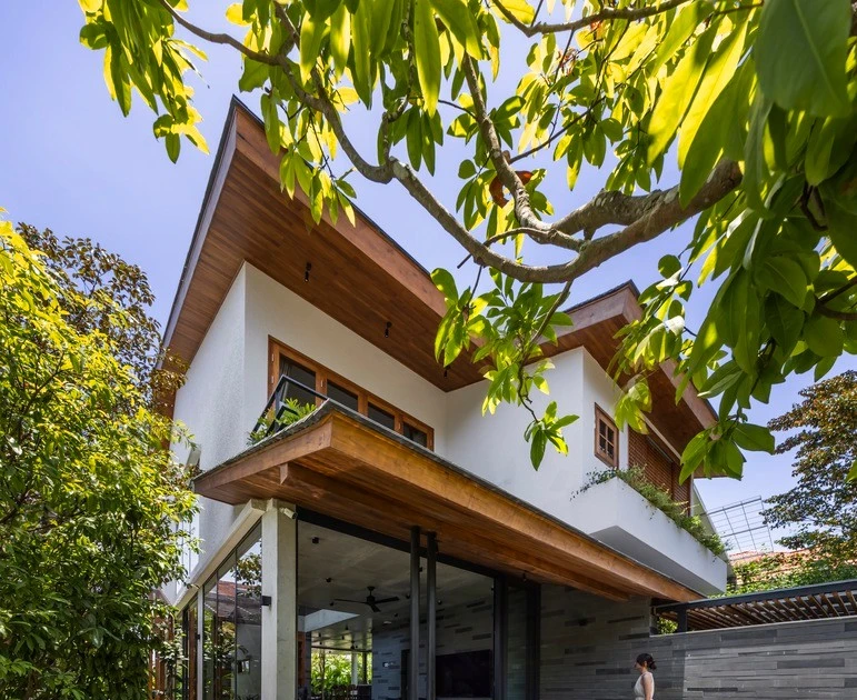 Ngôi biệt thự kiến tạo không gian sống bởi nhiều khu vườn đa dạng