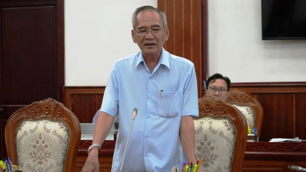 Trưởng và Phó đoàn đại biểu Quốc hội tỉnh Cà Mau nghỉ hưu