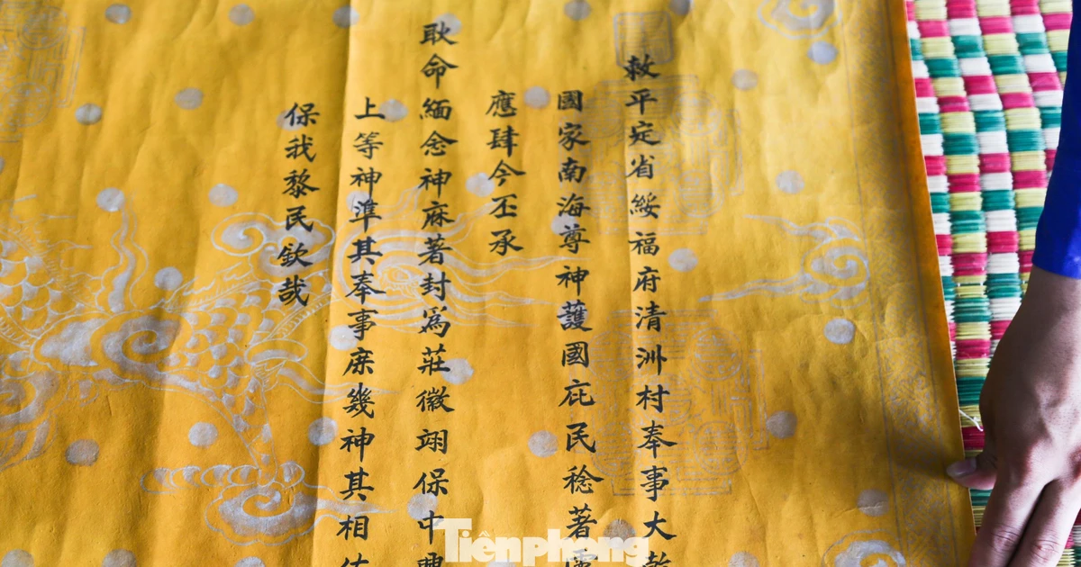 Tận thấy báu vật Vua ban