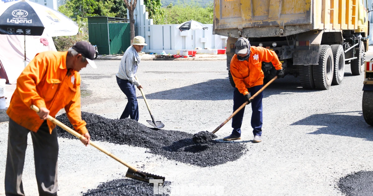 Chạy đua khắc phục từng mét đường, đảm bảo an toàn cho Tiền Phong Marathon 2026