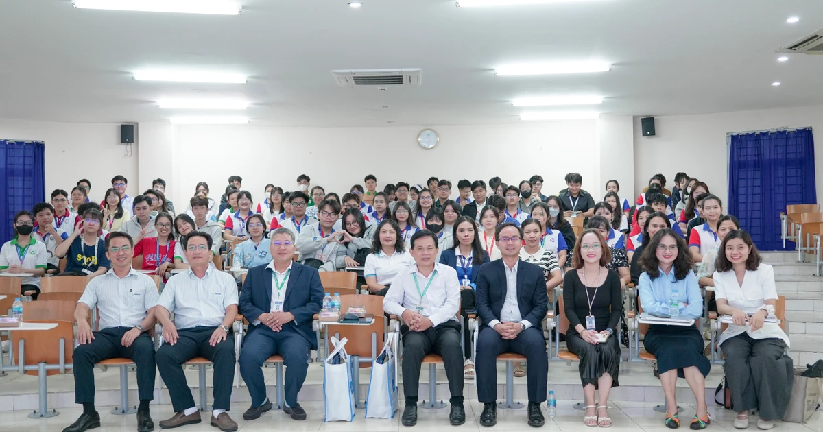 Chuyển mình toàn diện chuỗi giá trị ngành Dược: Từ công nghệ đến nguồn nhân lực chất lượng cao