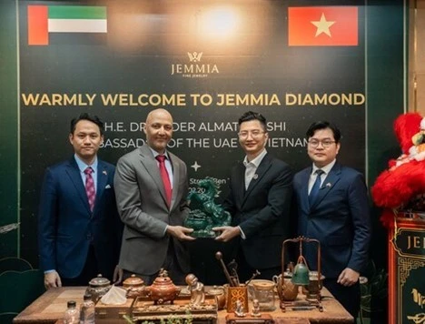 Jemmia Diamond đón Đại sứ UAE, khẳng định cầu nối thương mại và “Kim cương vượng khí”