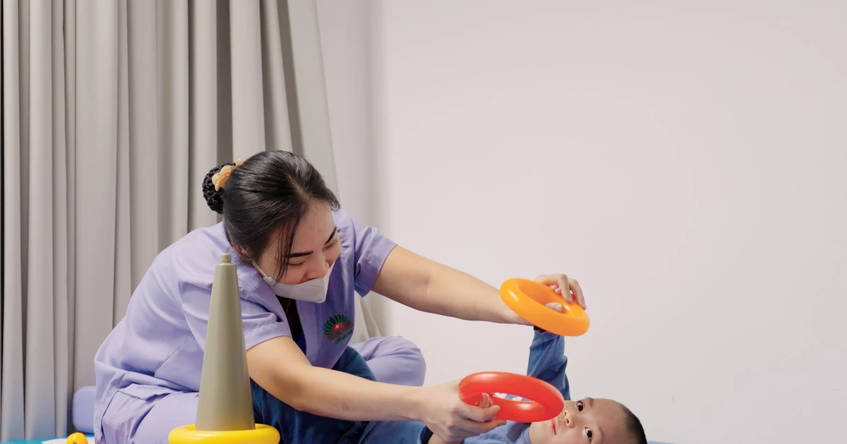 Từ lằn ranh sống thực vật đến những bước chân hồi sinh của bé trai 3 tuổi đuối nước