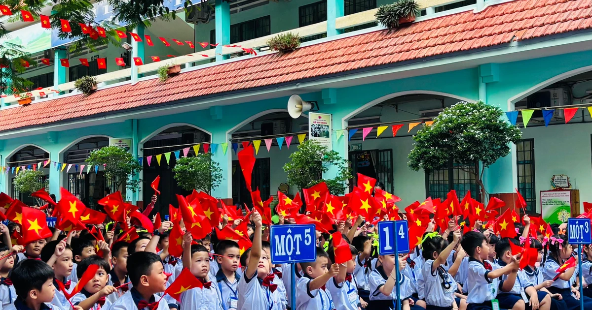 Bao giờ TPHCM hoàn lại tiền cho học sinh đã mua bảo hiểm y tế?