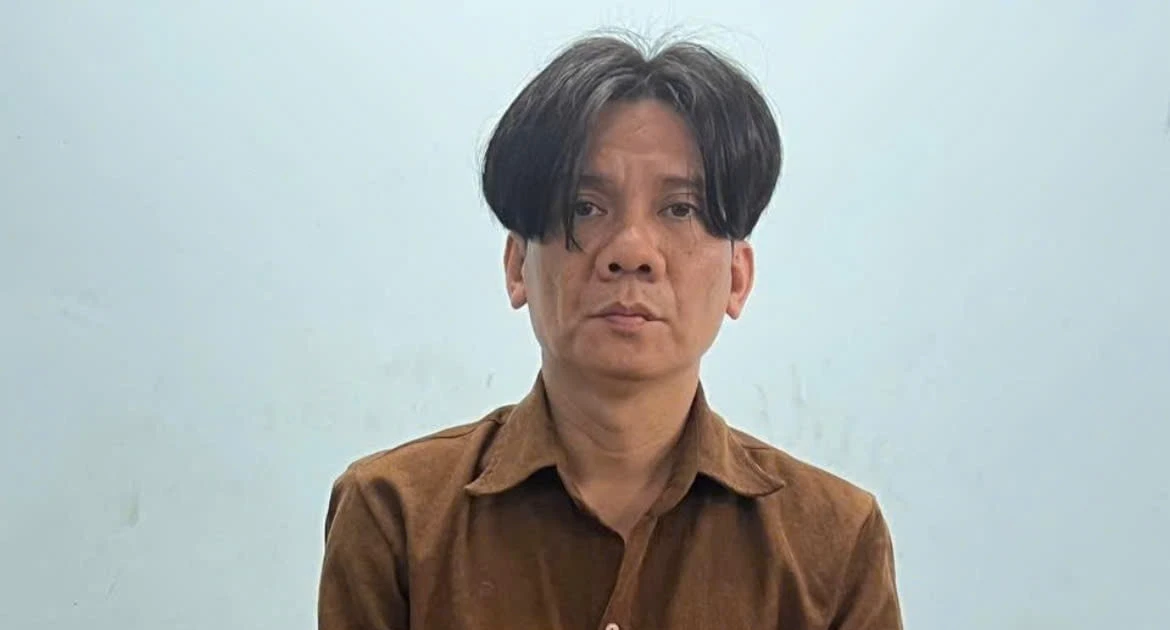 Bắt đối tượng vào tiệm vàng ở trung tâm TPHCM cướp giật