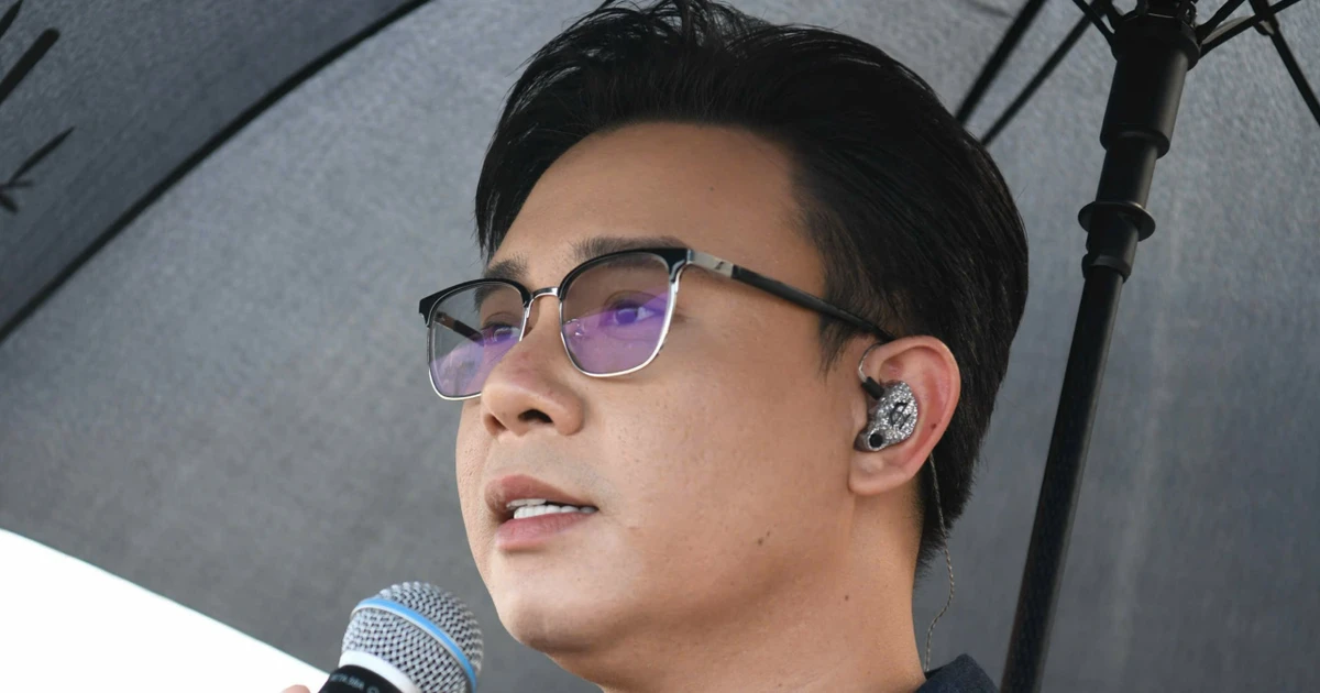 Choáng với Đông Hùng