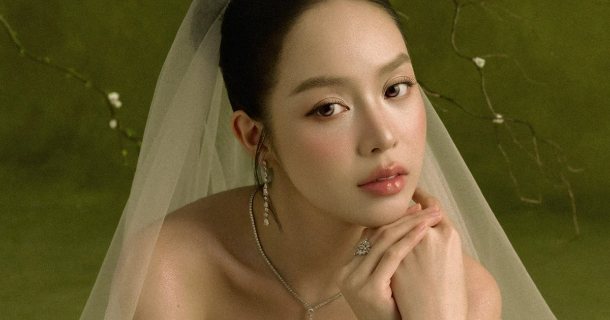 Hoa hậu Thanh Thủy mặc váy cưới