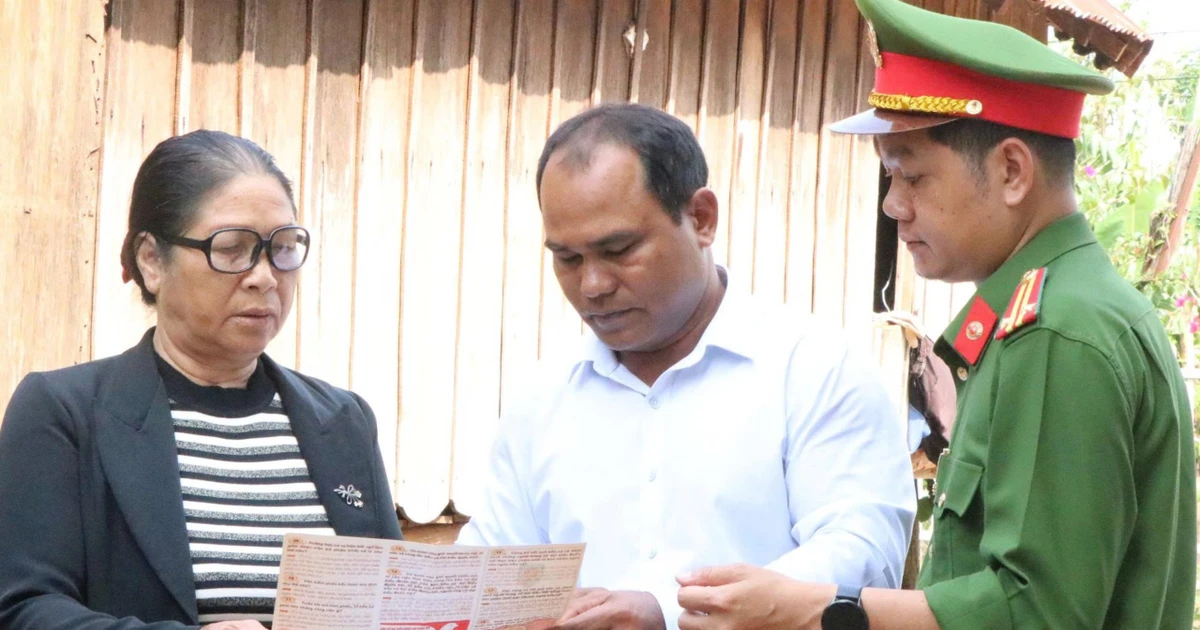 Công an, biên phòng Đắk Lắk bám địa bàn ngày bầu cử