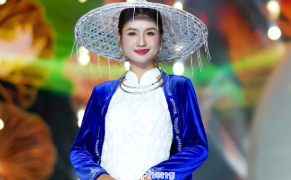 Hàng chục hoa hậu, á hậu đổ bộ phố Nguyễn Huệ