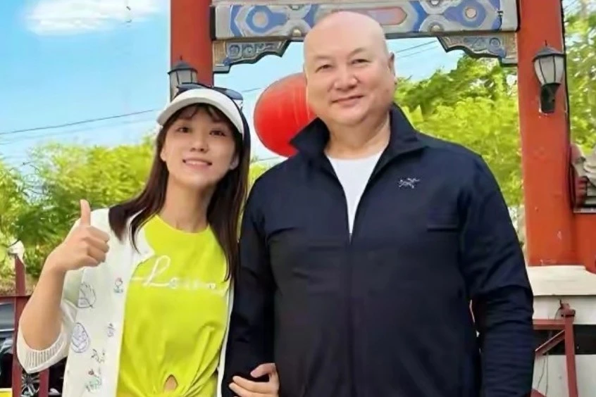 'Đường Tăng' Trì Trọng Thụy bị xóa tên khỏi các công ty của vợ tỷ phú