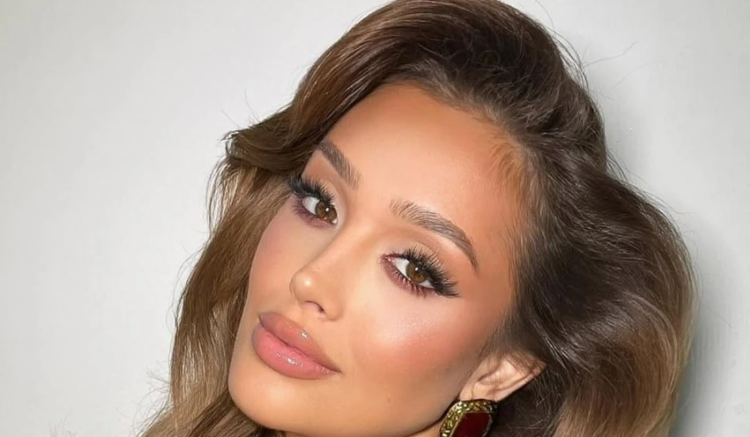 Người đẹp đầu tiên tới Việt Nam thi Hoa hậu Thế giới