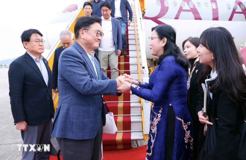Chủ tịch Quốc hội Hàn Quốc và Phu nhân thăm chính thức Việt Nam