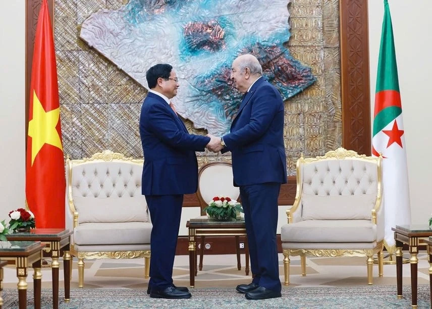 Tổng thống Algeria khẳng định tình cảm sâu đậm với Việt Nam