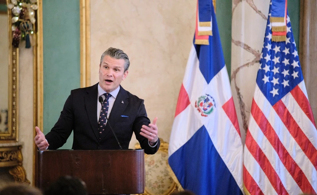 Bộ trưởng Chiến tranh Mỹ thăm tàu sân bay hiện diện gần Venezuela