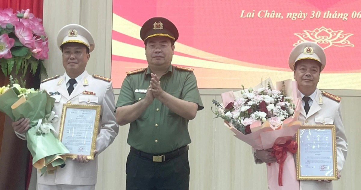 Công bố quyết định của Bộ trưởng Công an về công tác cán bộ