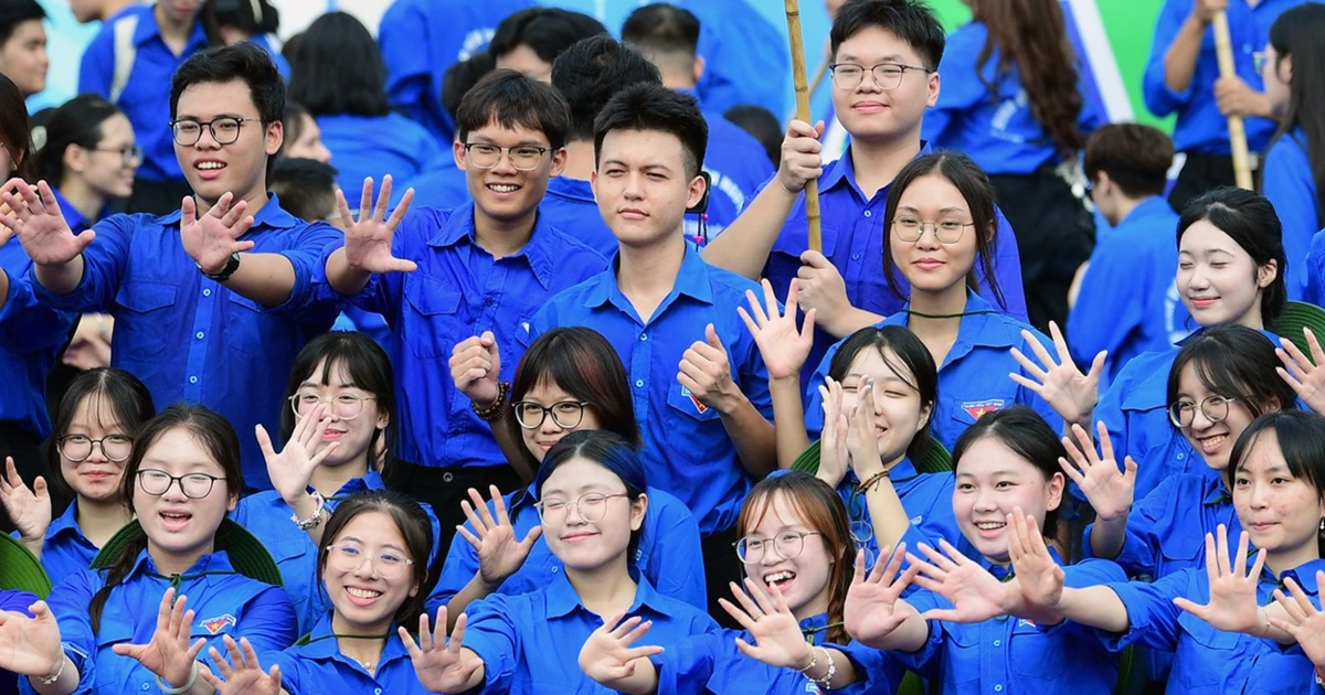 Hàng nghìn sinh viên Thủ đô mang nhiệt huyết tuổi trẻ đến Chiến dịch Mùa Hè Xanh 2026