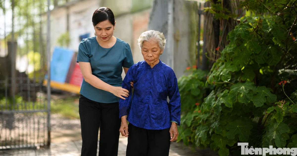 Sau 58 năm chờ đợi, người hứa hôn với liệt sĩ Huỳnh Văn Quên được gọi đúng danh phận