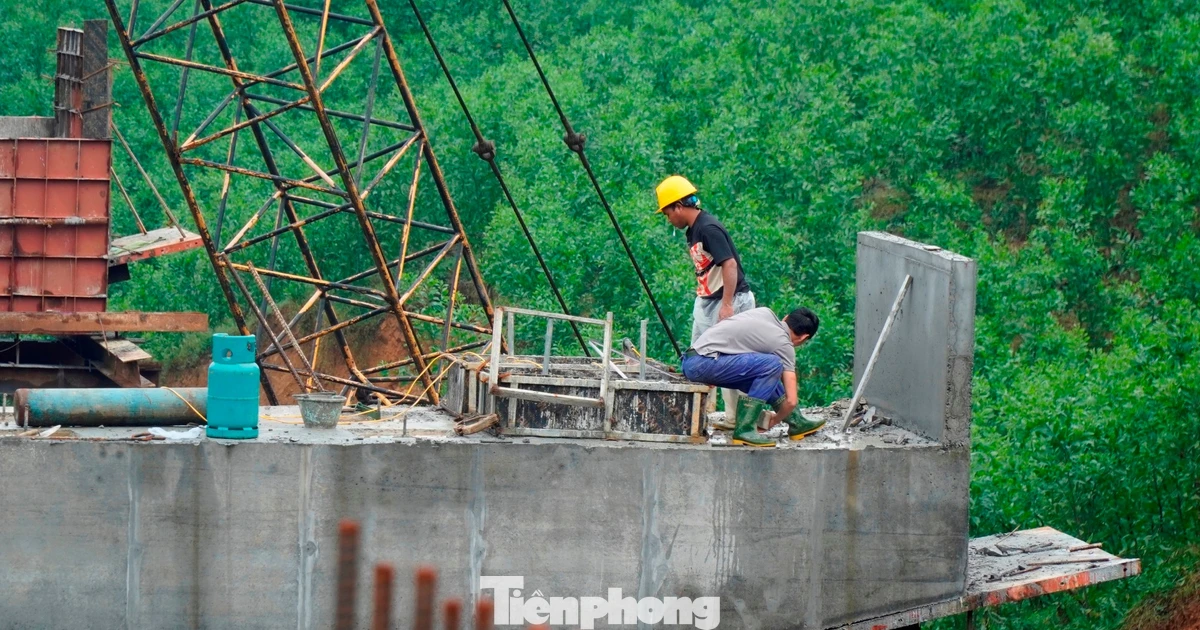 Sau mưa lũ dồn dập, tiến độ mở rộng tuyến cao tốc nối Huế - Đà Nẵng giờ ra sao?