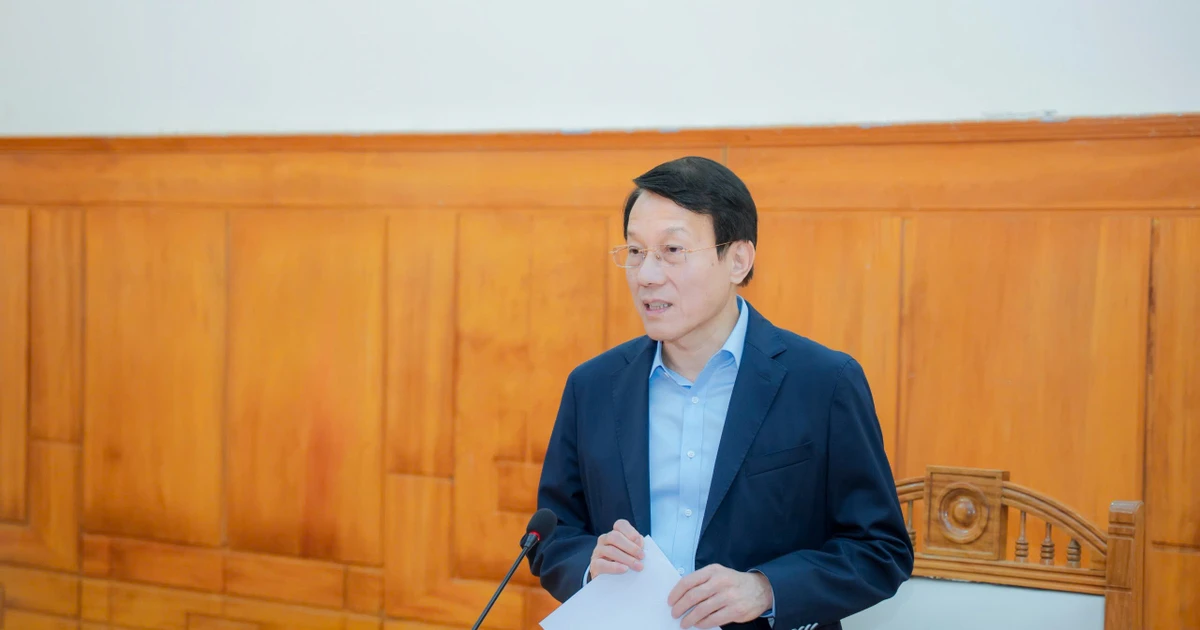 Đại tướng Lương Tam Quang kiểm tra công tác chuẩn bị bầu cử tại TP. Huế