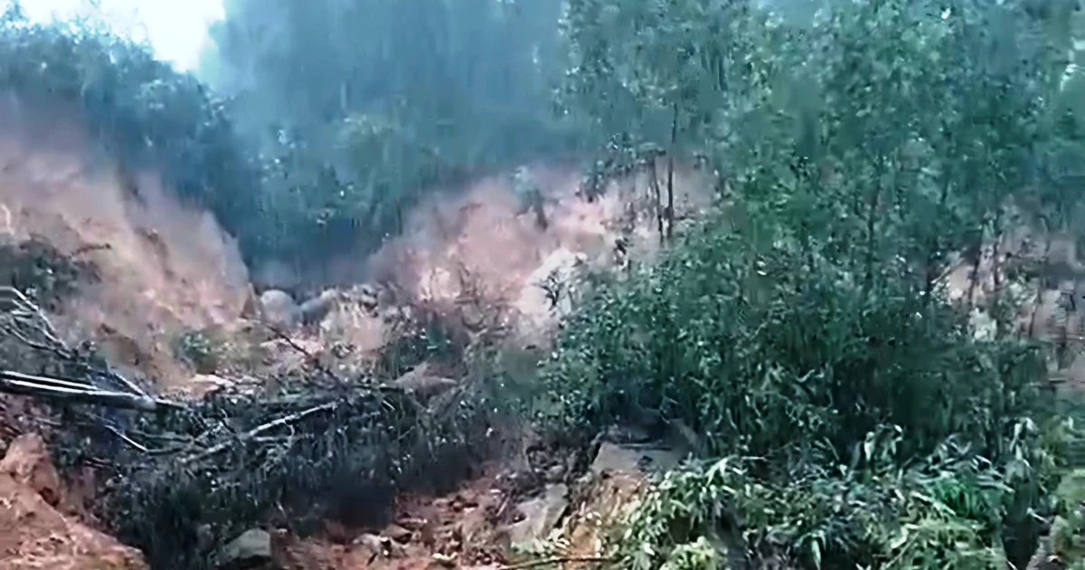 Sạt lở tại Chân Mây - Lăng Cô, giao thông ách tắc