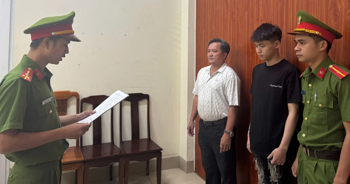 Khởi tố đối tượng tông rào chắn công vụ, làm ngã cán bộ công an