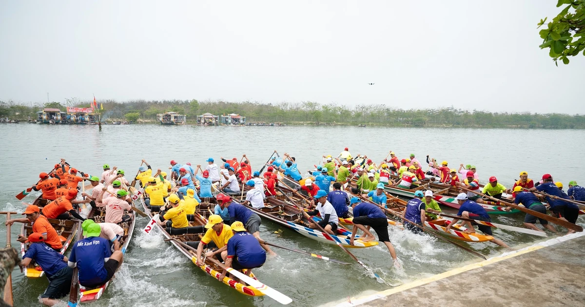 Hạ nguồn sông Hương dậy sóng đầu xuân