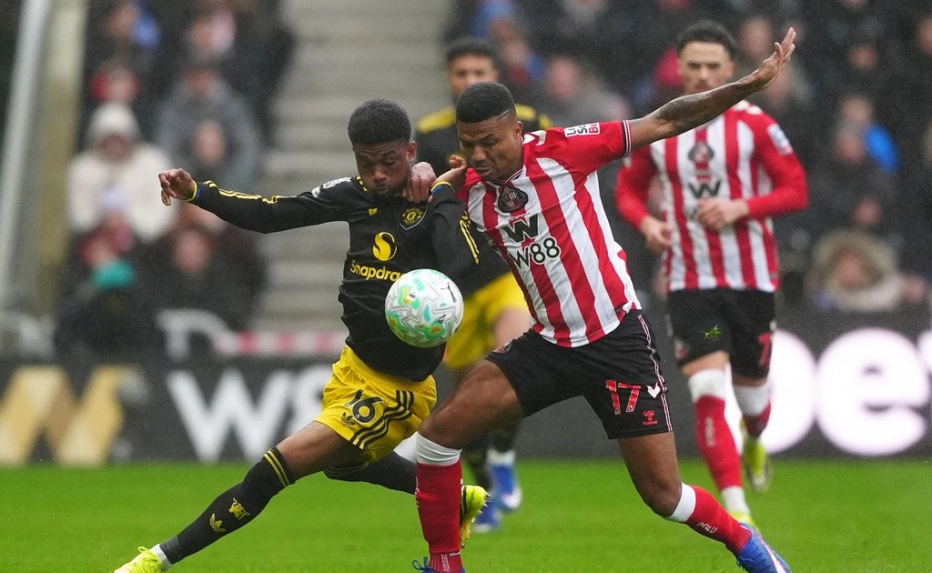 MU bị chia điểm trên sân Sunderland